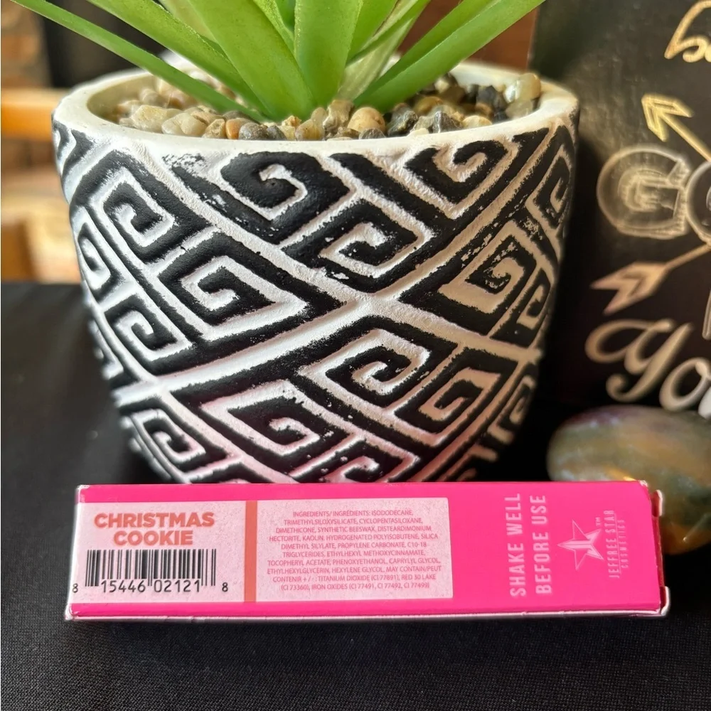 053. Jeffree Star Velour Liquid Lipstick - Christmas Cookie. NIB!